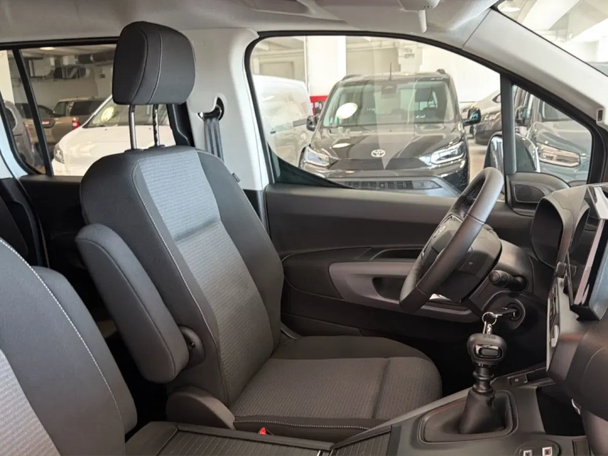 Toyota Proace City Verso nuova a Vicenza (10)