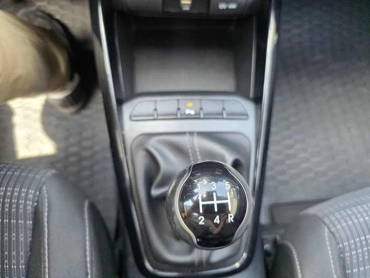 Kia Stonic usata a Rimini (14)