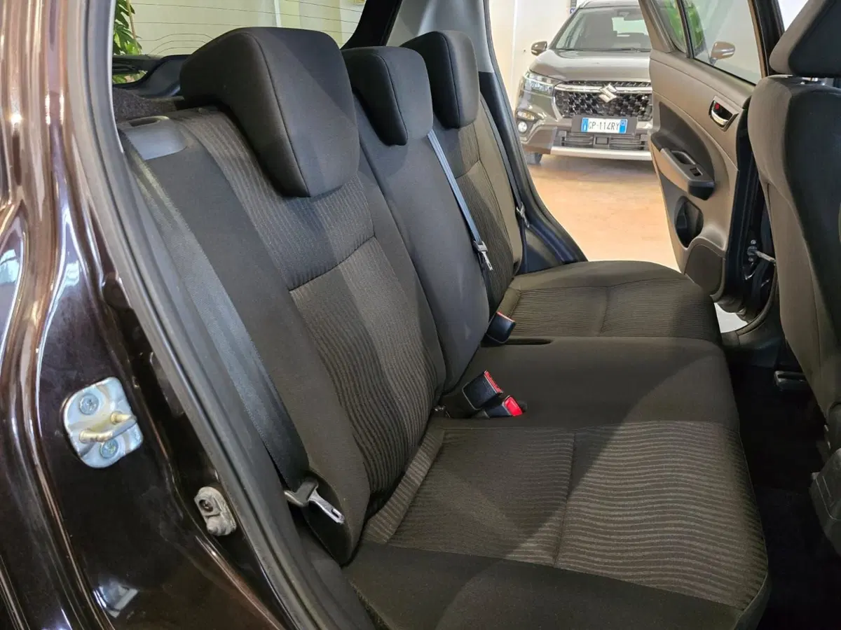 Suzuki Swift usata a Rimini (15)