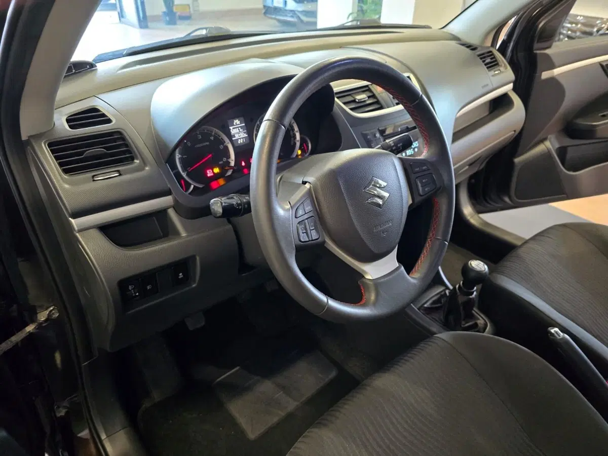 Suzuki Swift usata a Rimini (6)