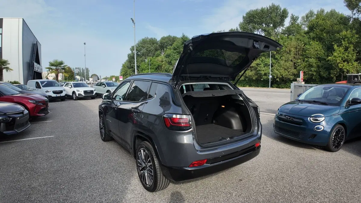 Jeep Compass usata a Venezia (13)