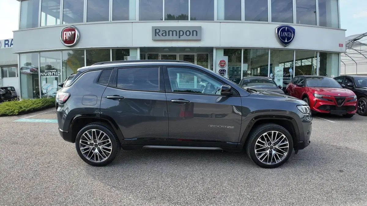 Jeep Compass usata a Venezia (9)
