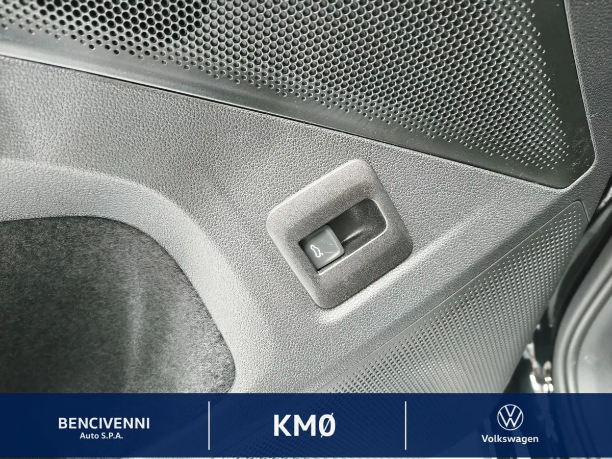 Volkswagen Tiguan nuova a Catanzaro (19)