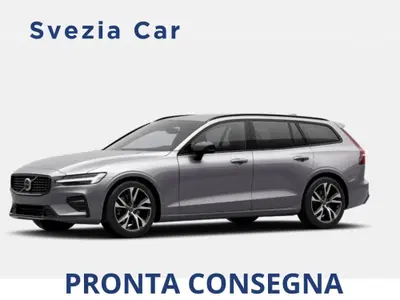 Volvo V60 2.0 b4 Plus Dark auto nuova a Milano