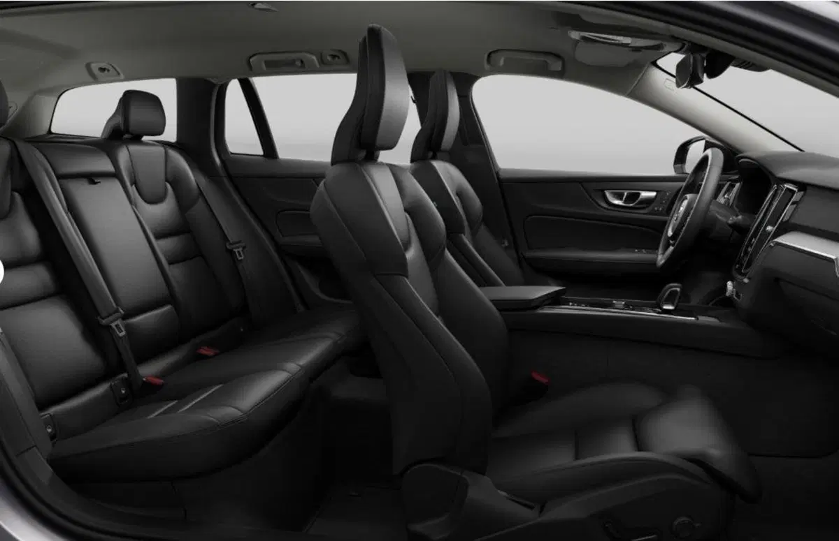 Volvo V60 nuova a Milano (12)