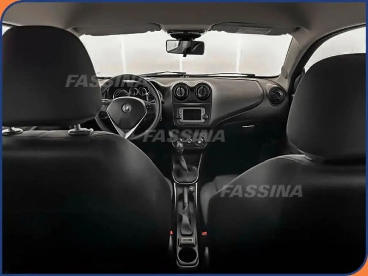 Alfa Romeo MiTo usata a Milano (10)