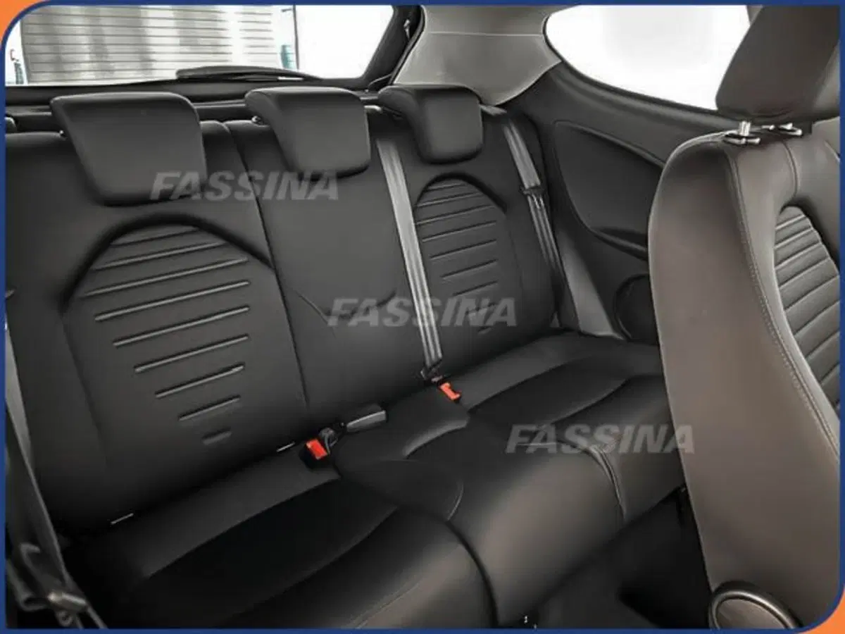 Alfa Romeo MiTo usata a Milano (12)