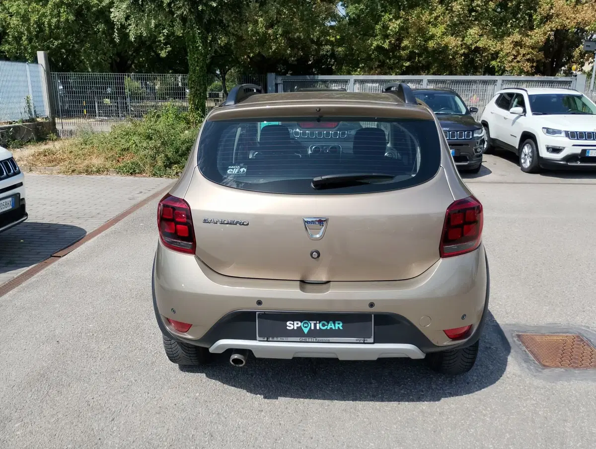 Dacia Sandero usata a Ravenna (13)