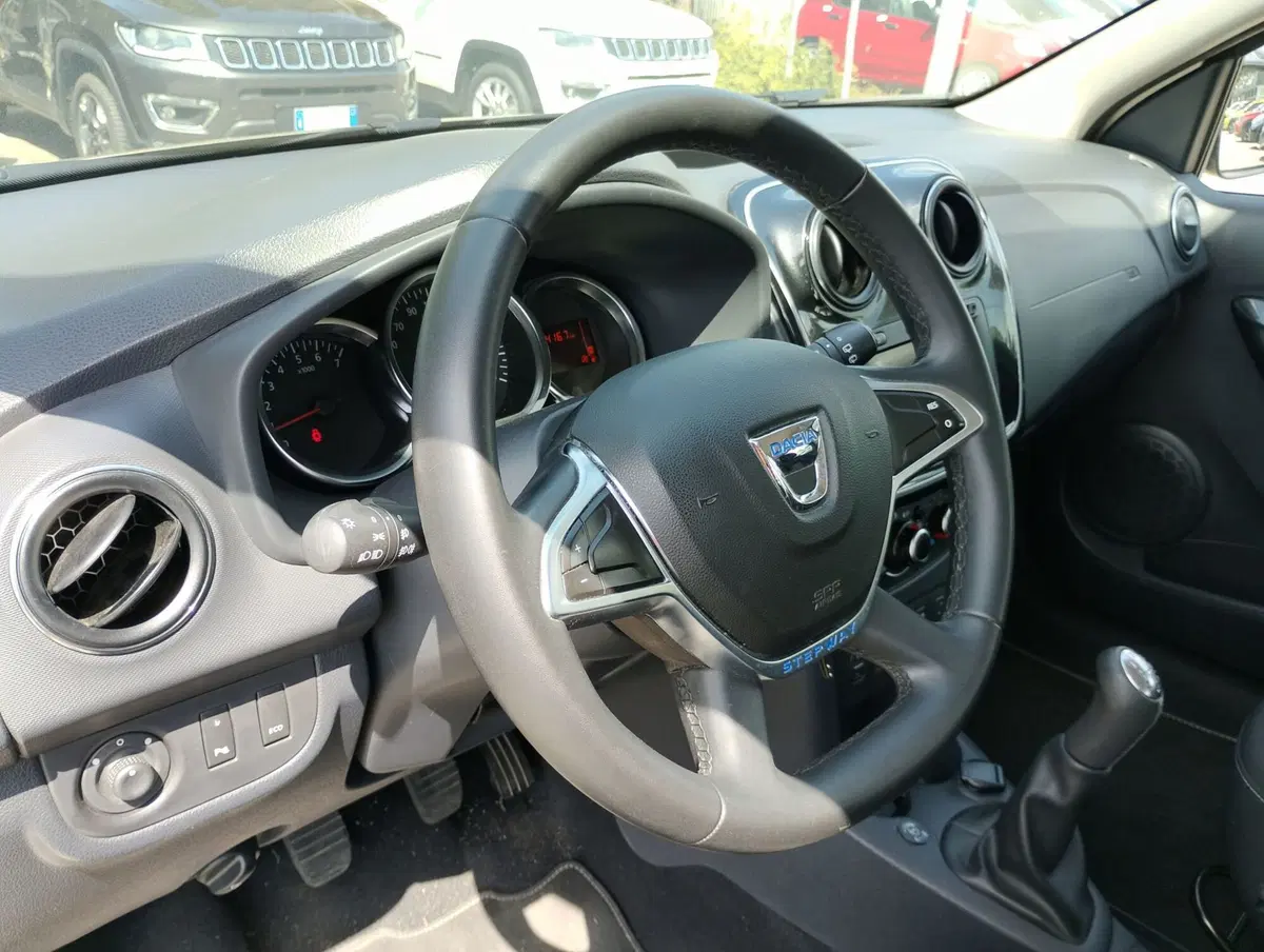 Dacia Sandero usata a Ravenna (8)
