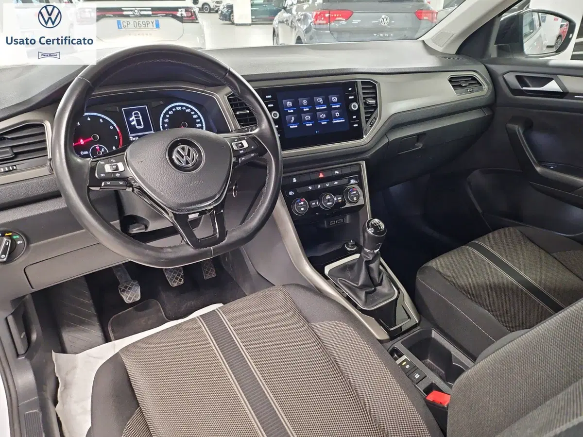 Volkswagen T-Roc usata a Genova (12)
