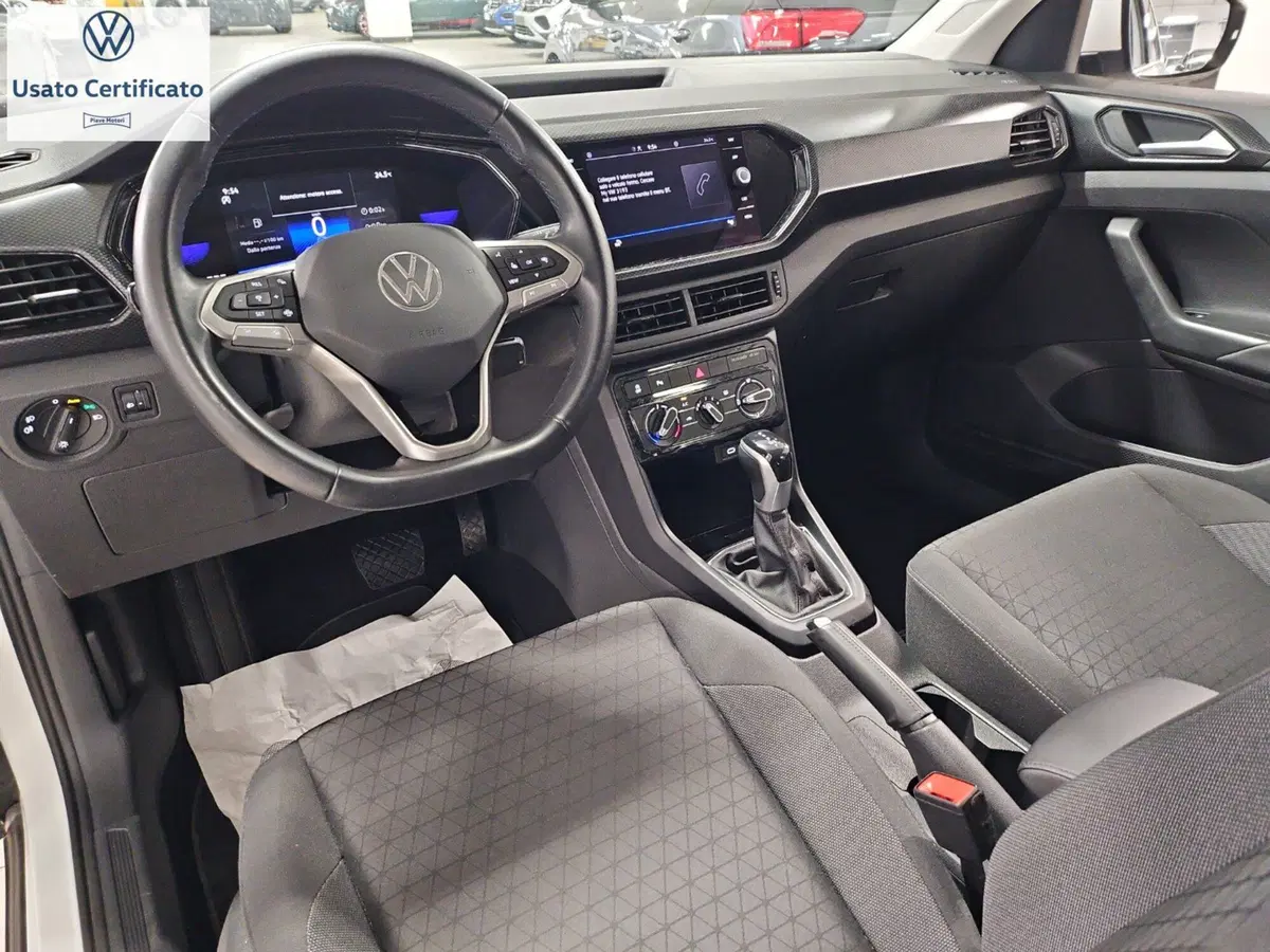 Volkswagen T-Cross usata a Genova (12)