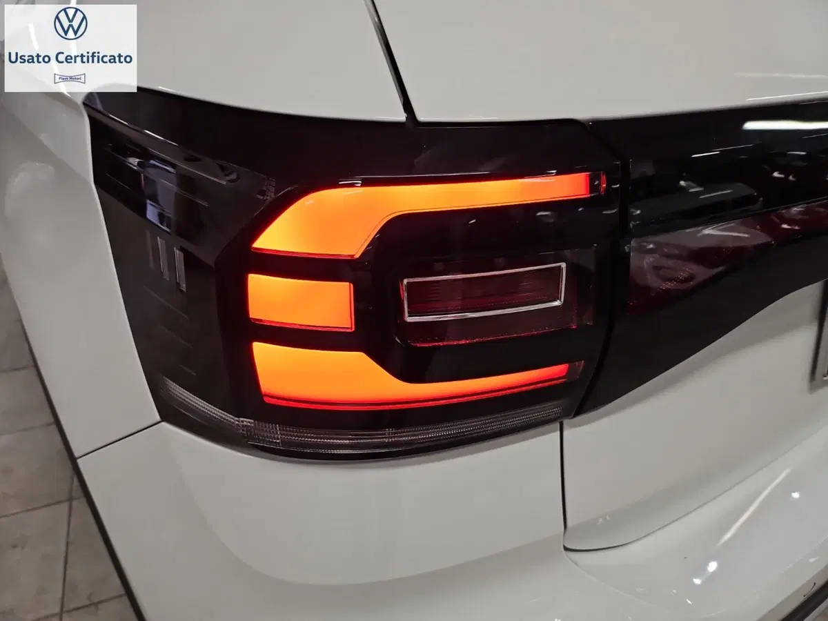Volkswagen T-Cross usata a Genova (6)