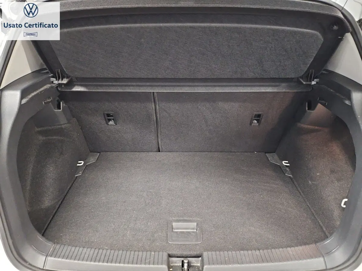 Volkswagen T-Cross usata a Genova (9)