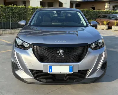 Peugeot 2008 PureTech 130 S&amp;S EAT8 GT Pack del 2021 usata a Sora