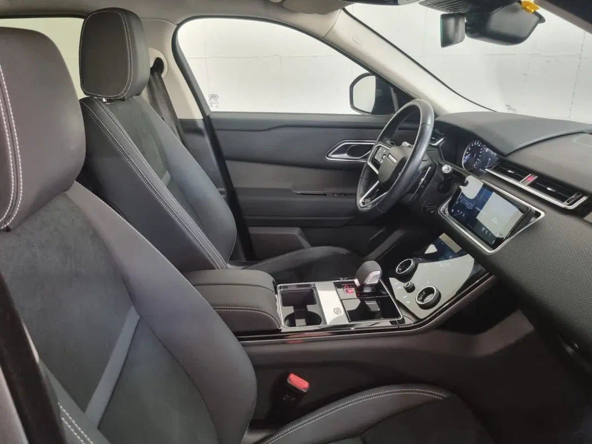 Land Rover Range Rover Velar usata a Brescia (3)