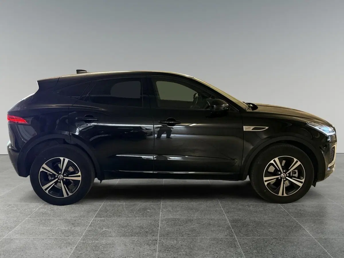 Jaguar E-Pace usata a Trento (6)