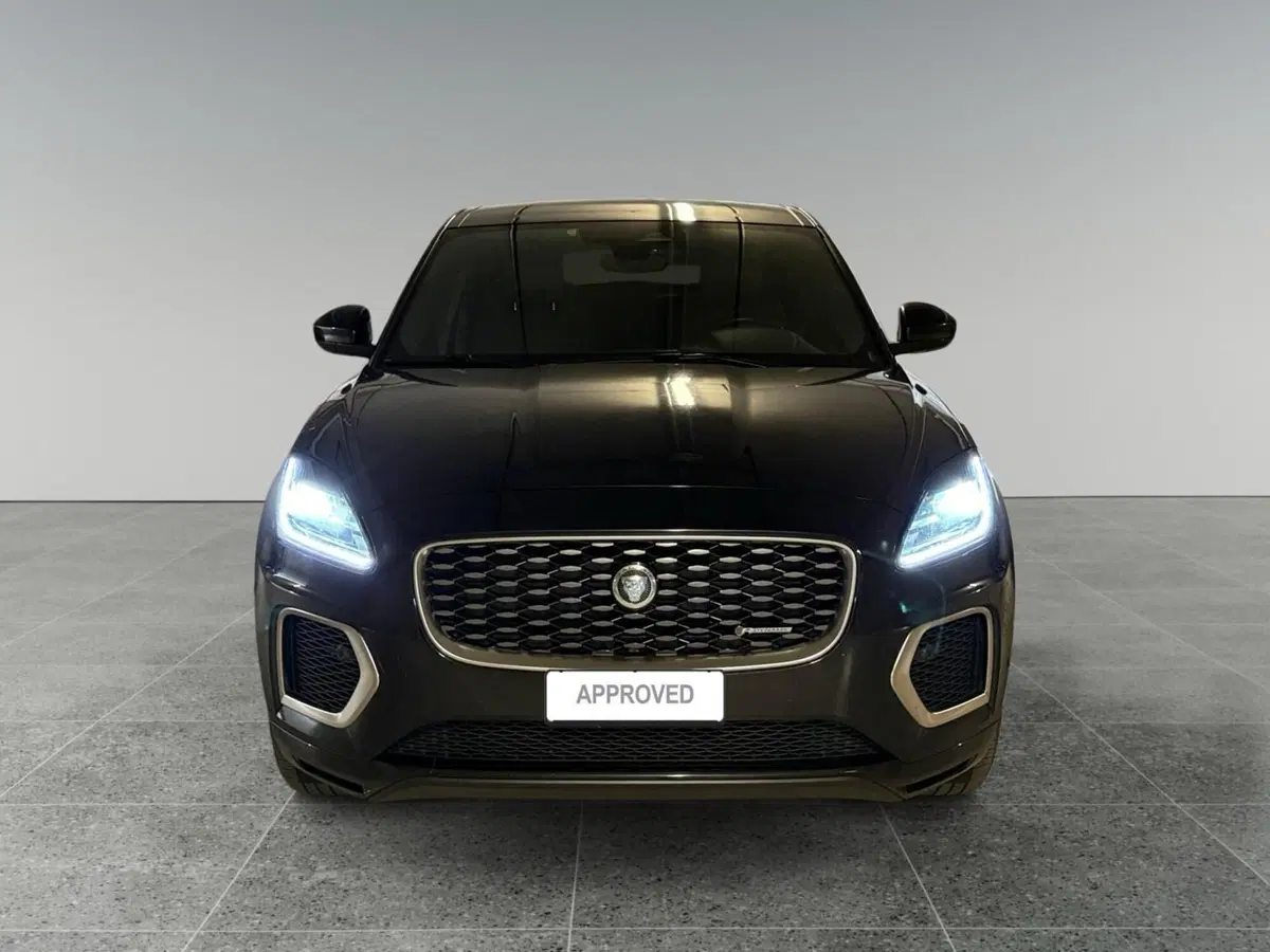 Jaguar E-Pace usata a Trento (8)