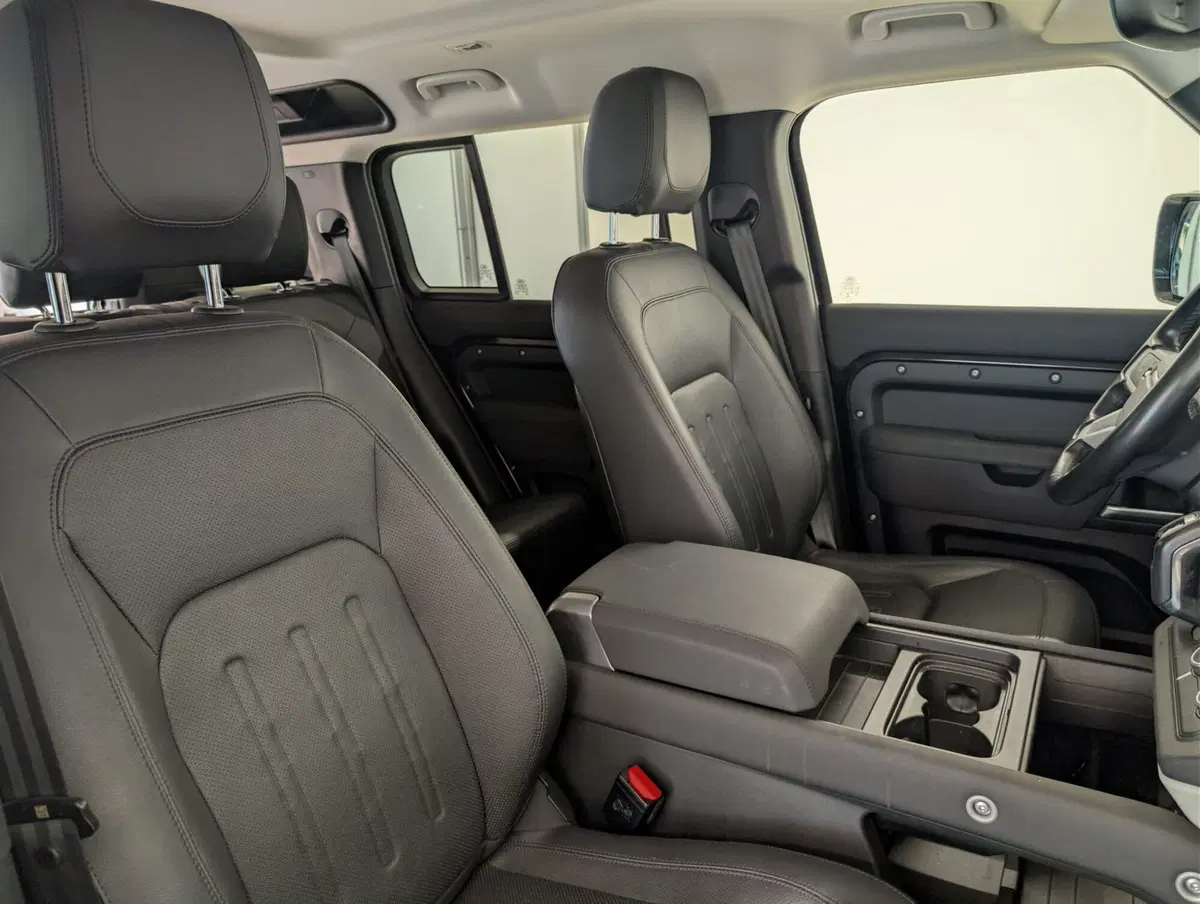 Land Rover Defender usata a Cuneo (3)