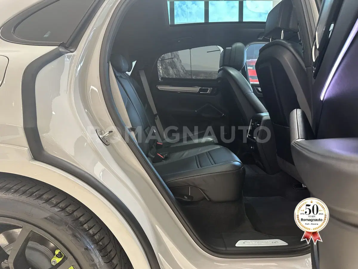 Porsche Cayenne usata a Forlì-Cesena (11)