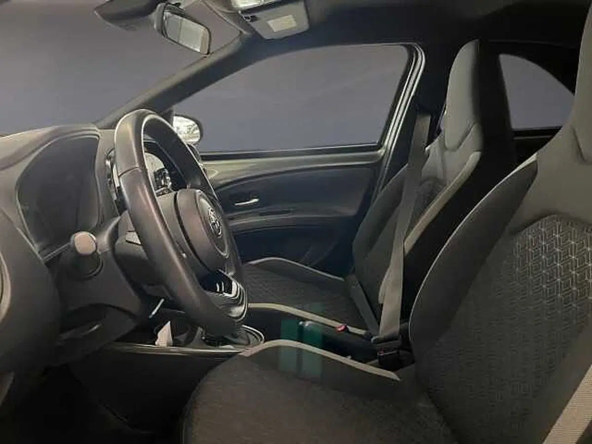 Toyota Aygo X usata a Bergamo (13)