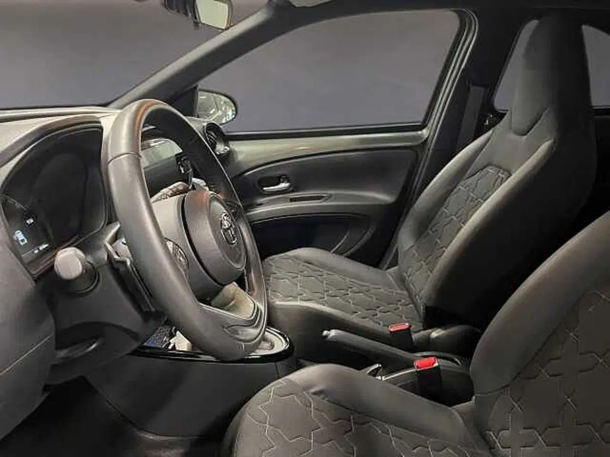 Toyota Aygo X usata a Bergamo (13)