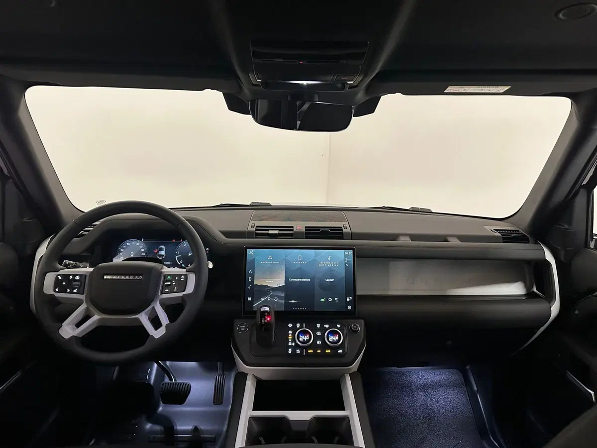 Land Rover Defender usata a Novara (4)
