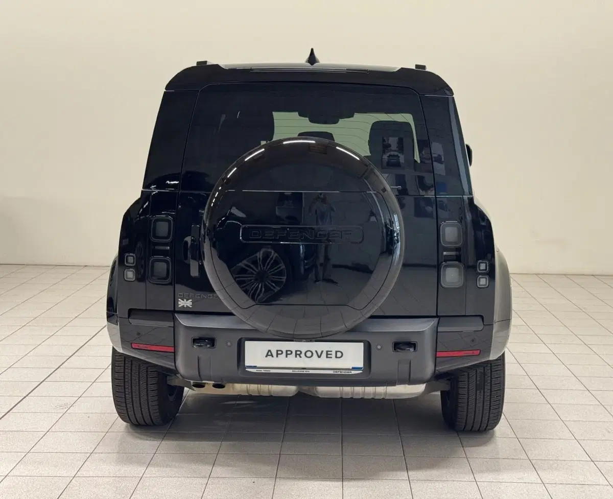 Land Rover Defender usata a Novara (7)