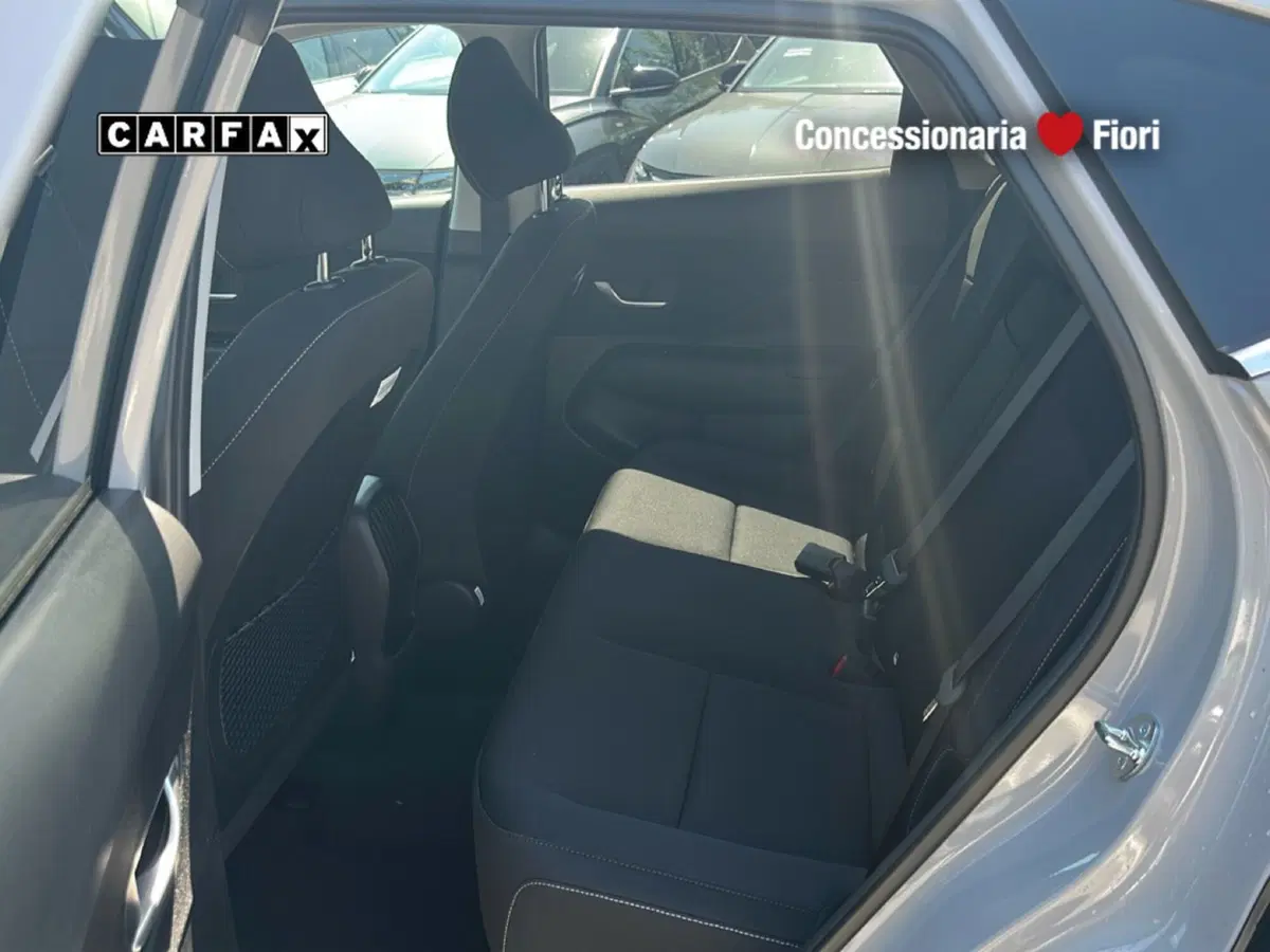 Hyundai Kona nuova a Roma (12)