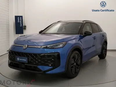 Volkswagen T-Roc 1.5 etsi R-Line 150cv dsg nuova a Busto Arsizio