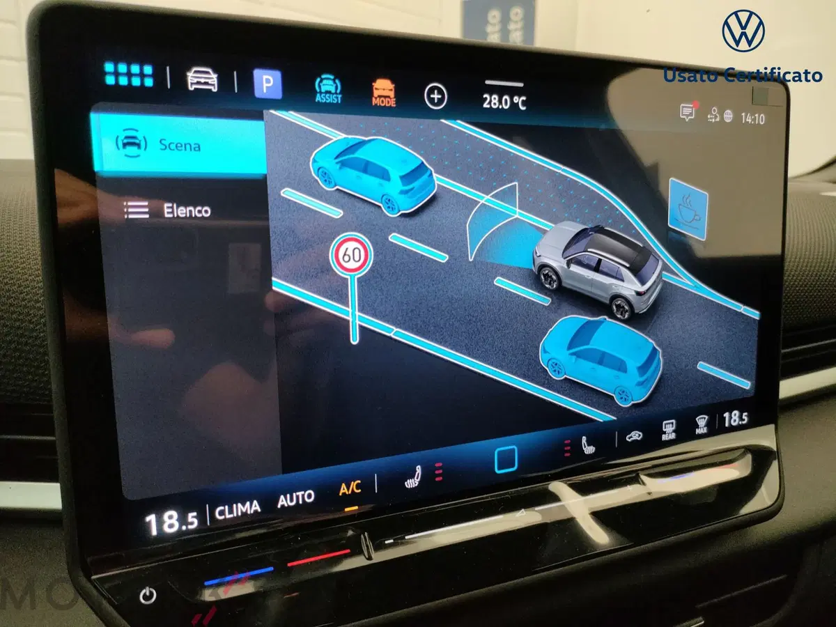Volkswagen T-Roc nuova a Varese (14)
