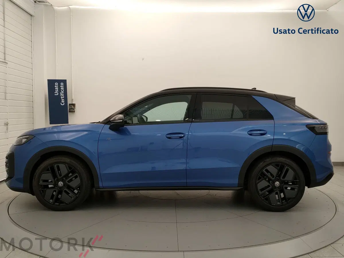 Volkswagen T-Roc nuova a Varese (3)