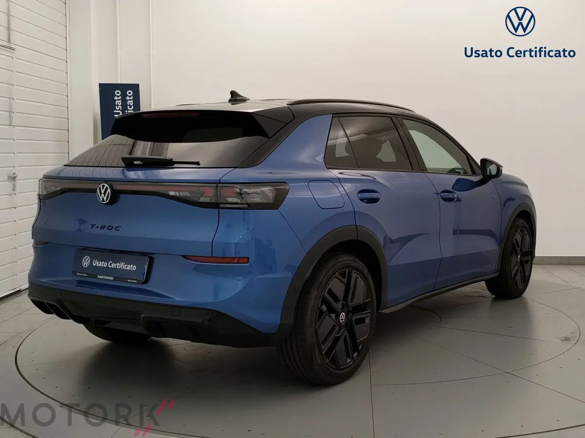 Volkswagen T-Roc nuova a Varese (5)