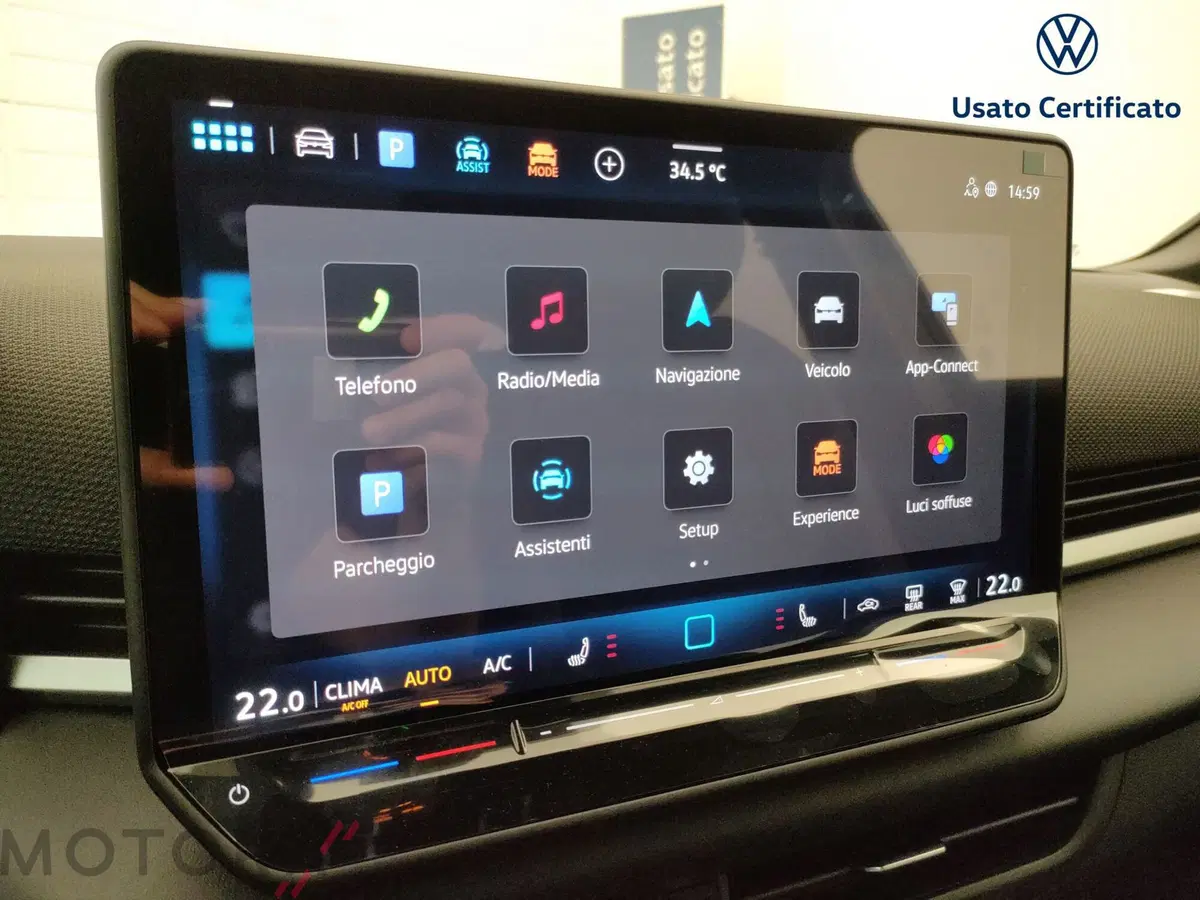 Volkswagen T-Roc nuova a Varese (14)
