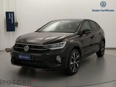Volkswagen Taigo 1.0 tsi R-Line 115cv nuova a Busto Arsizio