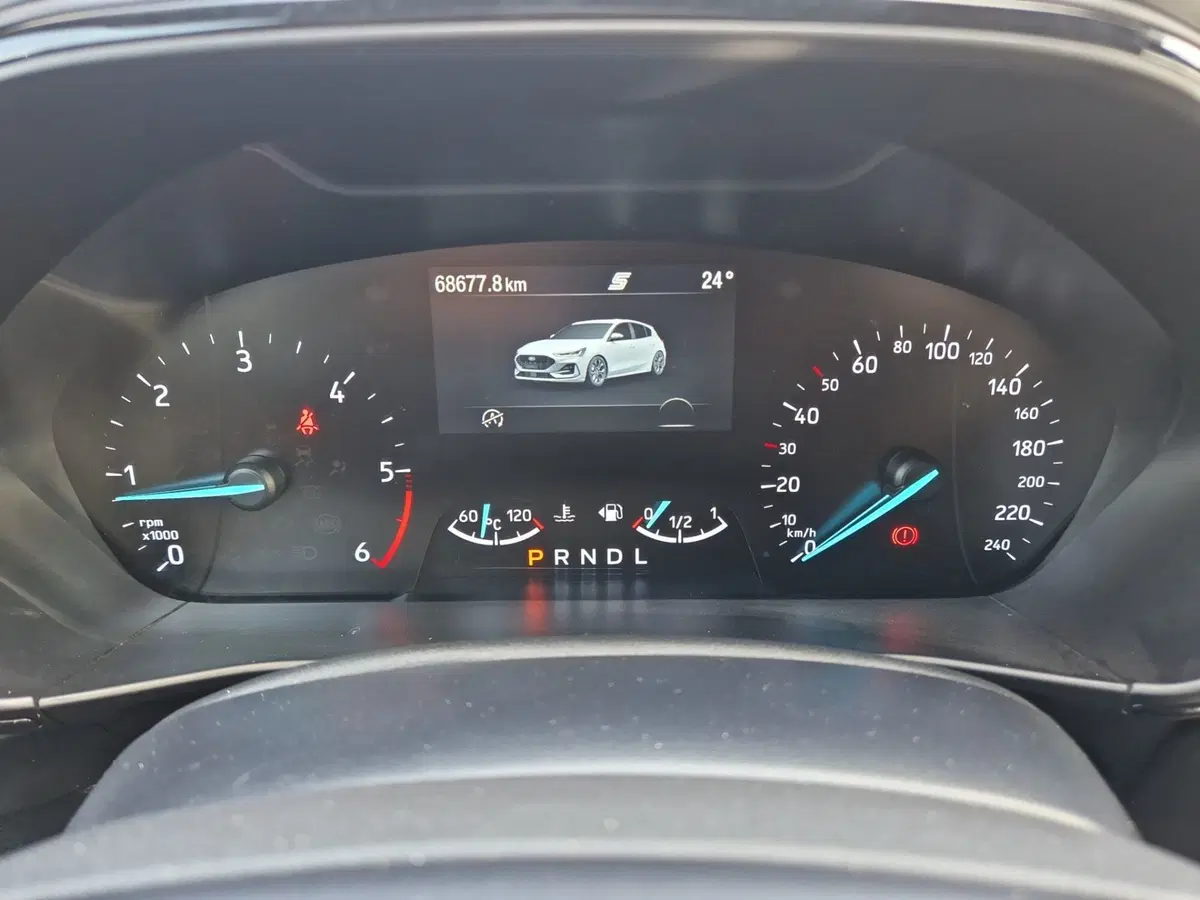 Ford Focus usata a Siena (14)