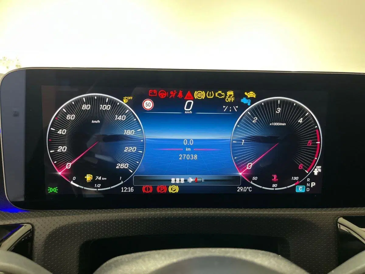 Mercedes-Benz Classe A usata a Napoli (7)