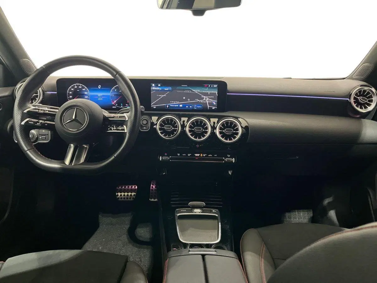 Mercedes-Benz Classe A usata a Napoli (11)
