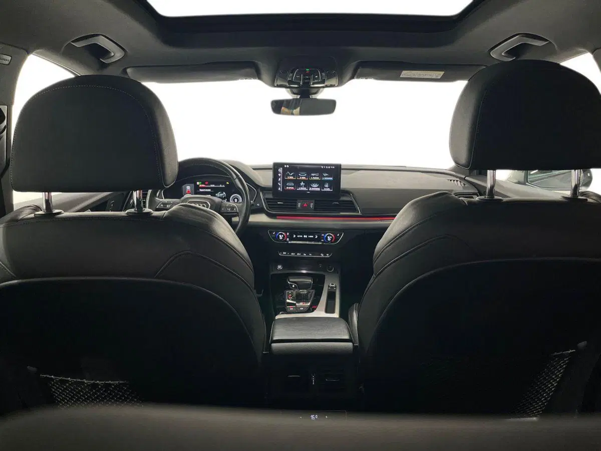 Audi Q4 Sportback usata a Napoli (18)