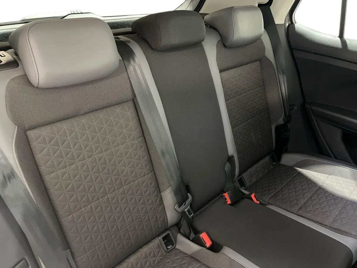 Volkswagen T-Cross usata a Napoli (17)