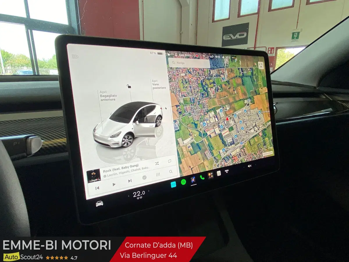 Tesla Model Y usata a Monza e Brianza (12)