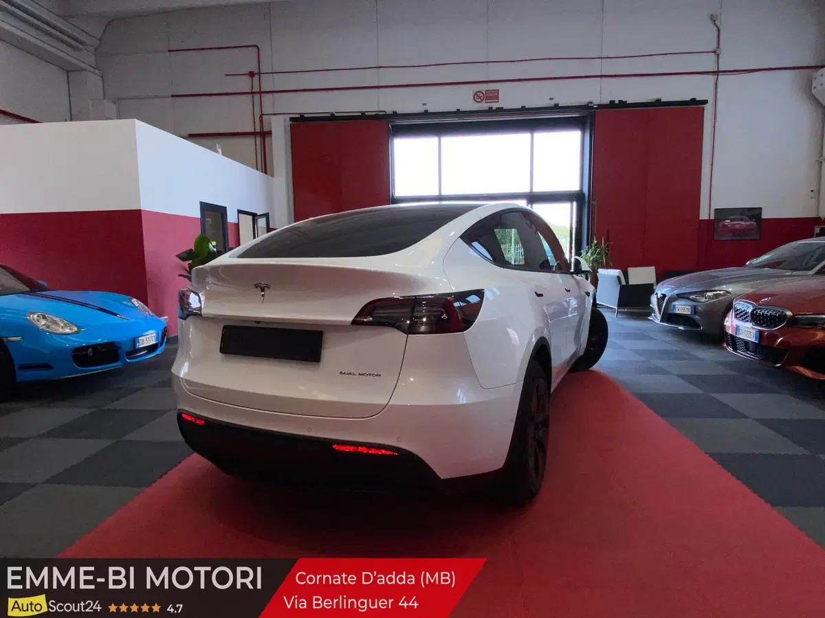 Tesla Model Y usata a Monza e Brianza (2)