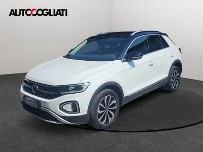 Volkswagen T-Roc 1.5 tsi Style dsg del 2023 usata a Merate