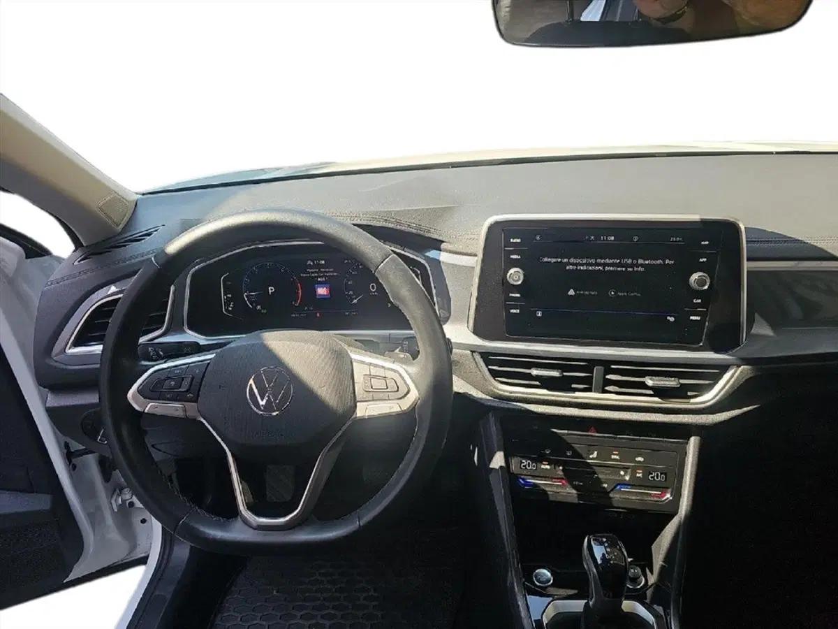 Volkswagen T-Roc usata a Lecco (8)
