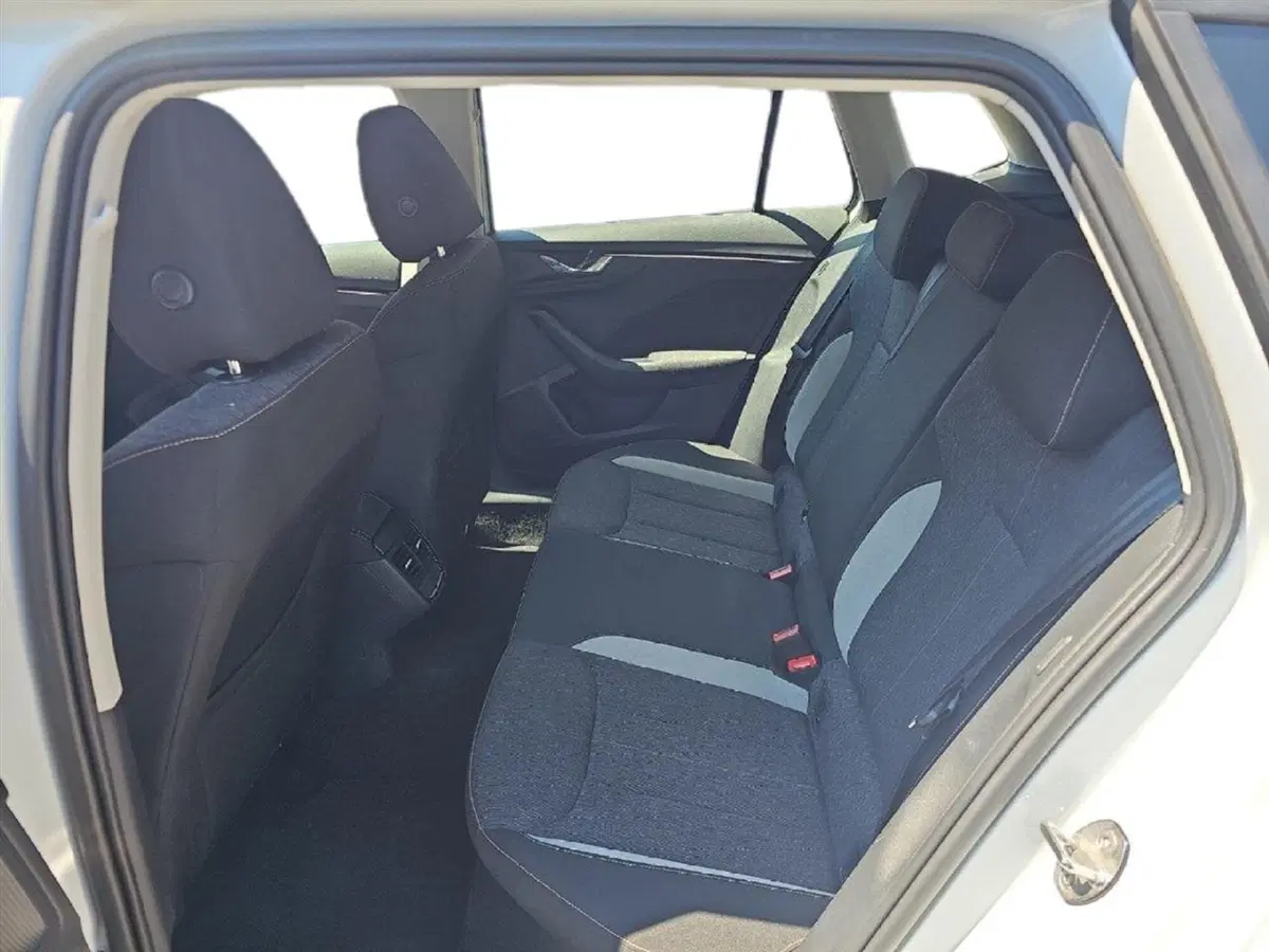 Skoda Kamiq usata a Lecco (10)