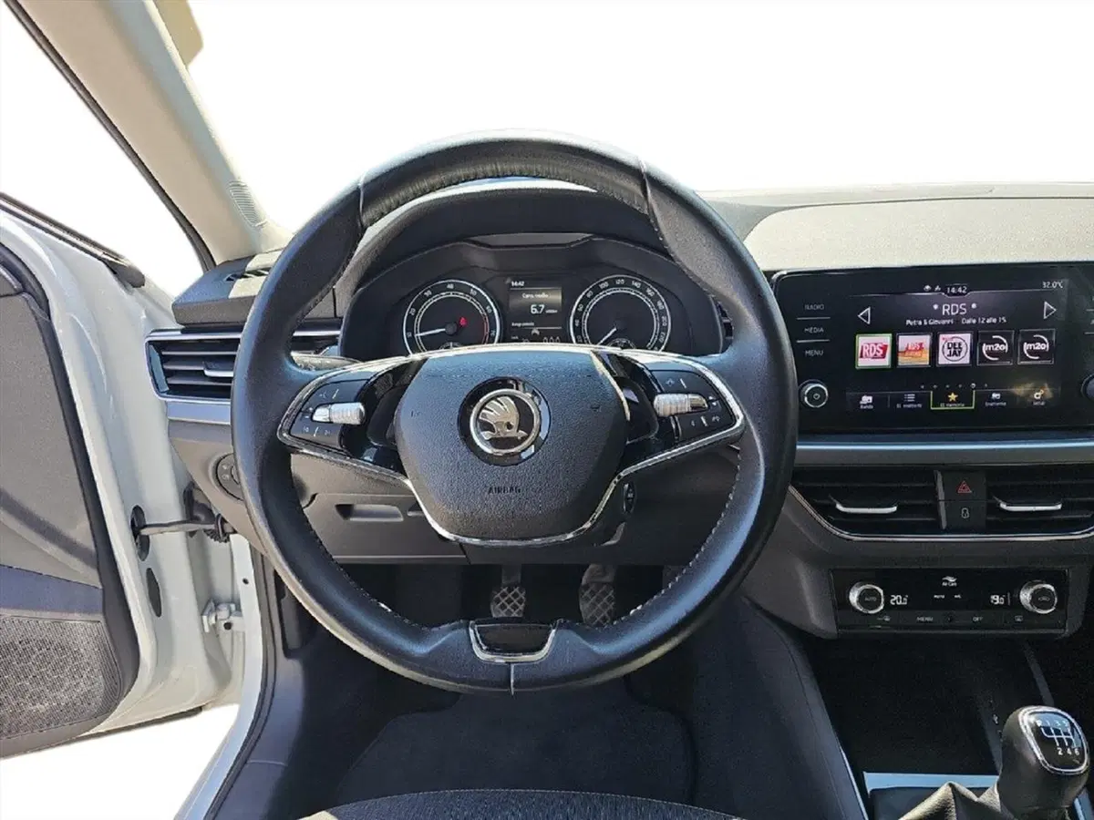 Skoda Kamiq usata a Lecco (12)