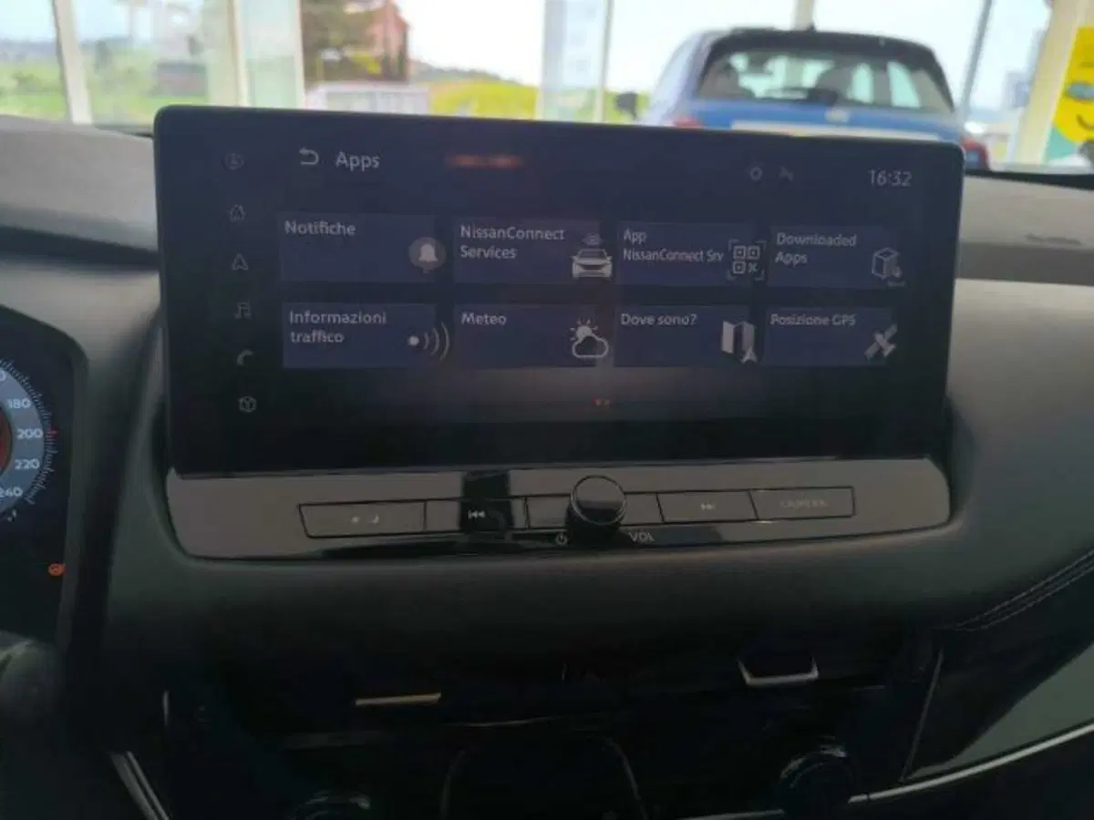 Nissan Qashqai usata a Caltanissetta (11)