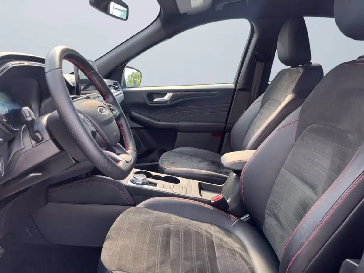 Ford Kuga usata a Milano (10)