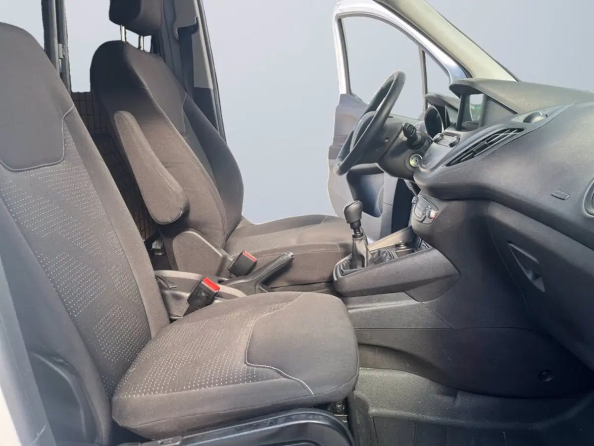 Ford Transit Courier Furgone usata a Milano (15)