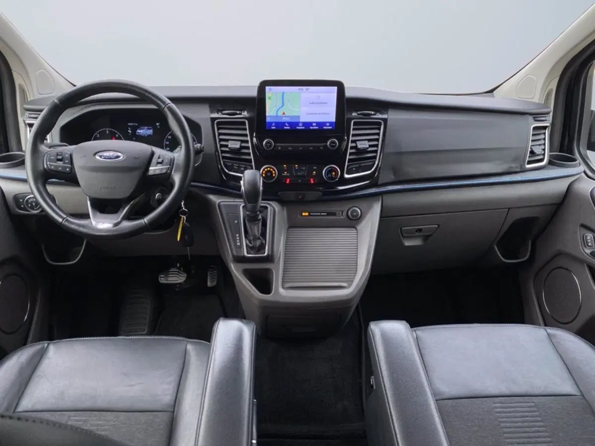 Ford Tourneo Custom usata a Milano (12)
