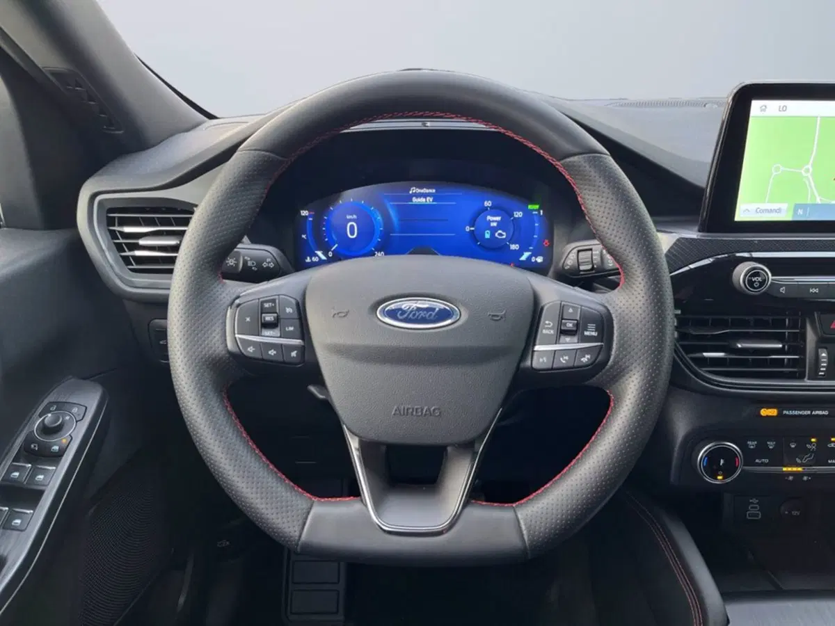 Ford Kuga usata a Milano (13)